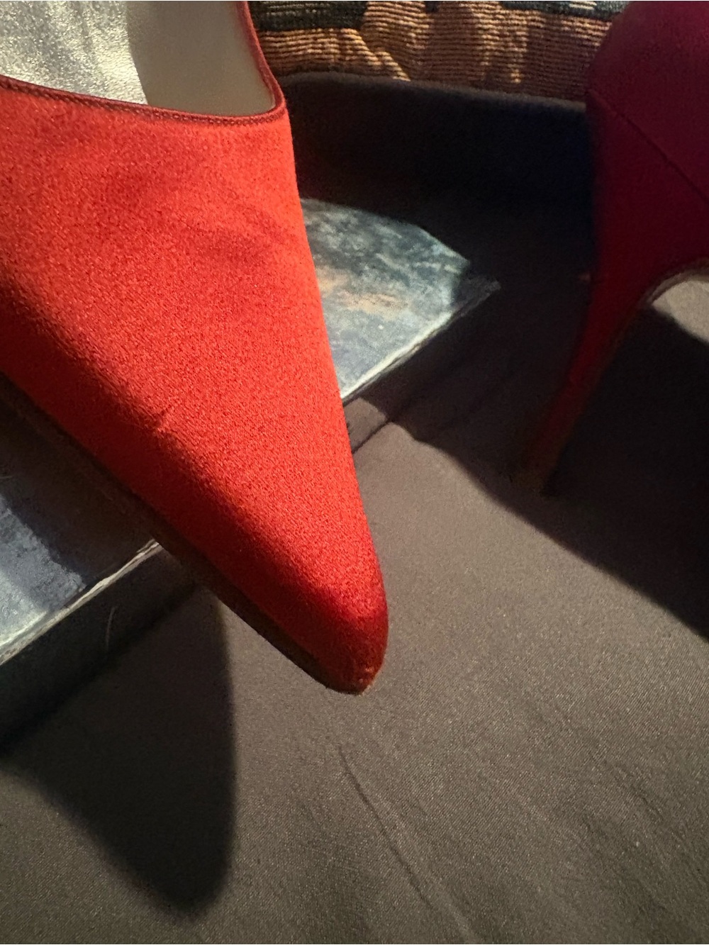 Stuart Weitzman rusty Red silk Pointed-Toe Pumps. gorgeous! Retired Reverend ❤️ - Picture 8 of 11